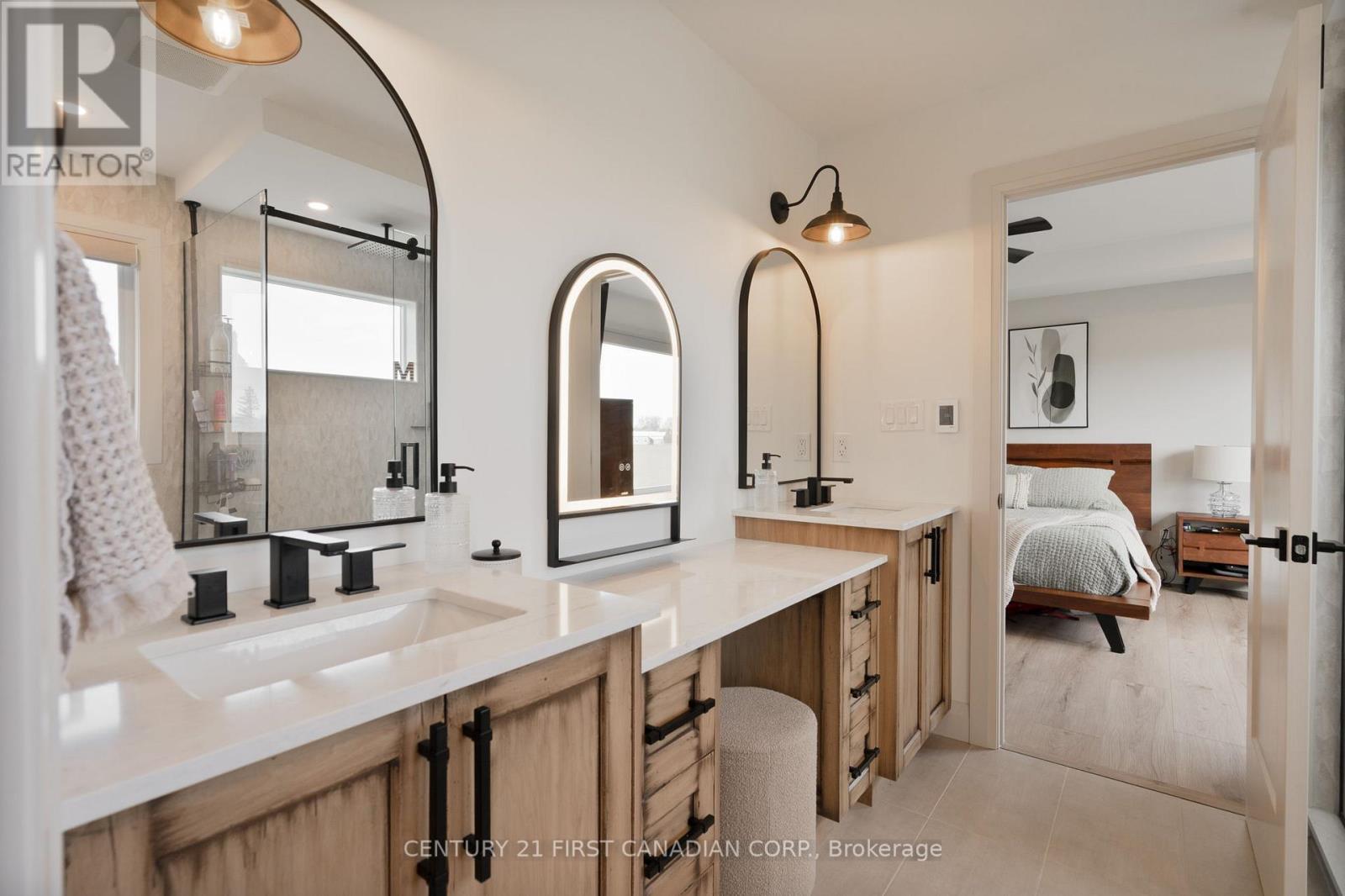 24 POSTMA CRESCENT, North Middlesex (Ailsa Craig), Ontario, N0M1A0 — Photo 21