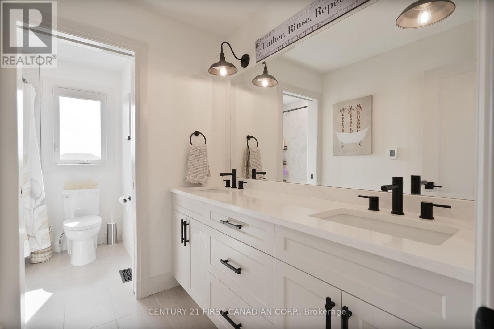 24 POSTMA CRESCENT, North Middlesex (Ailsa Craig), Ontario, N0M1A0 — Photo 28