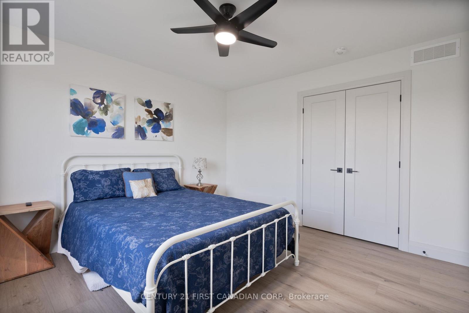 24 POSTMA CRESCENT, North Middlesex (Ailsa Craig), Ontario, N0M1A0 — Photo 31