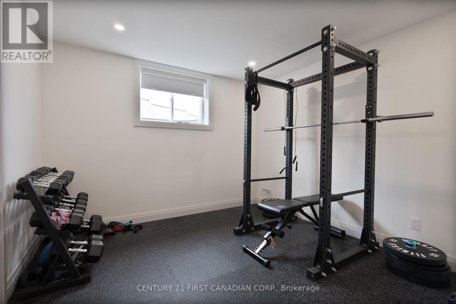 24 POSTMA CRESCENT, North Middlesex (Ailsa Craig), Ontario, N0M1A0 — Photo 38