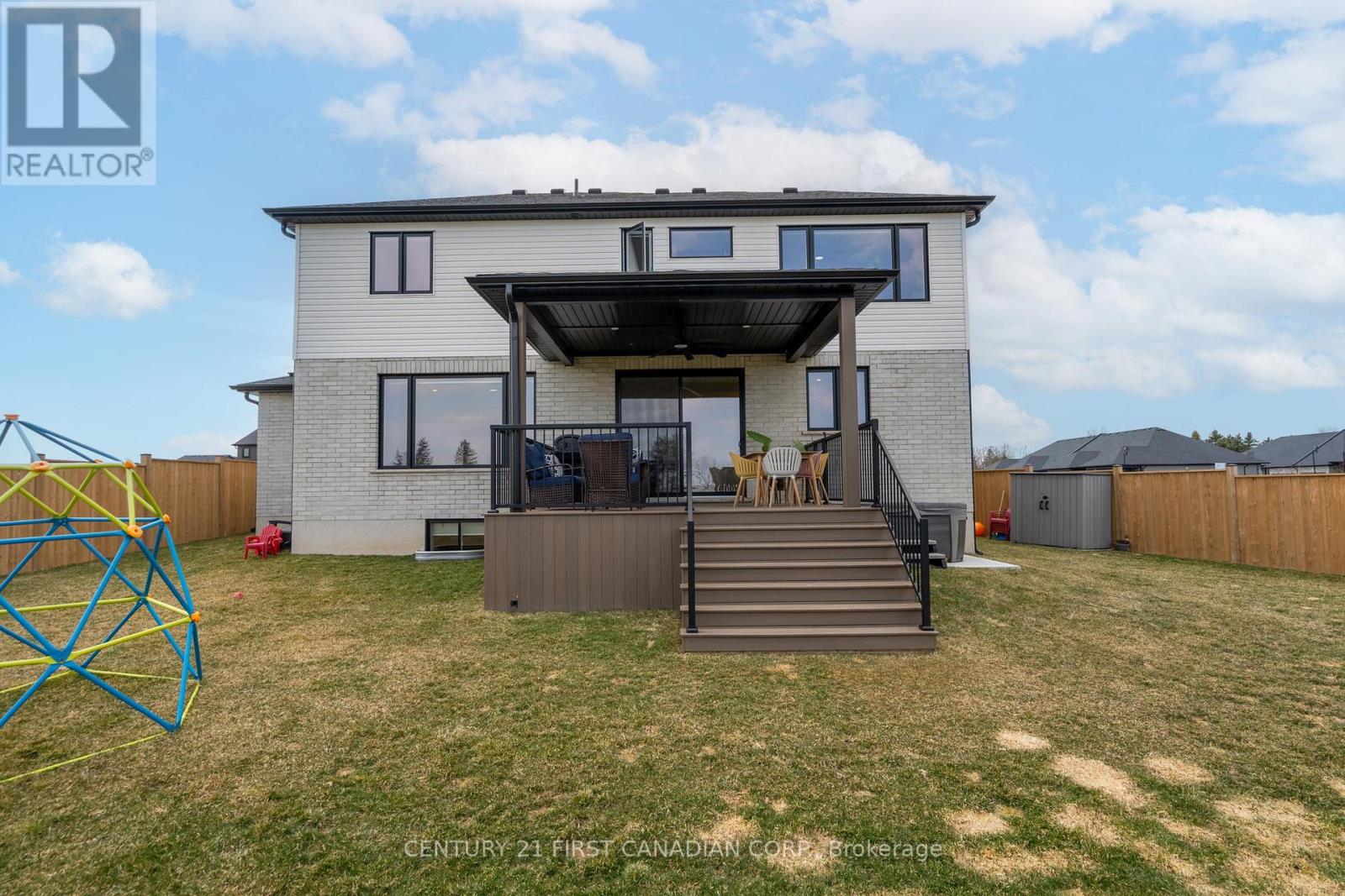 24 POSTMA CRESCENT, North Middlesex (Ailsa Craig), Ontario, N0M1A0 — Photo 42