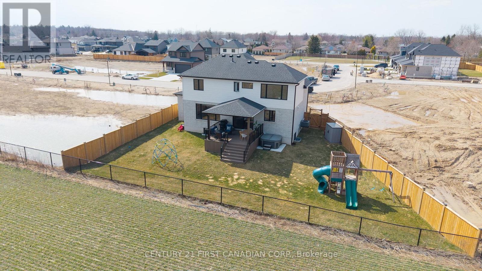 24 POSTMA CRESCENT, North Middlesex (Ailsa Craig), Ontario, N0M1A0 — Photo 44