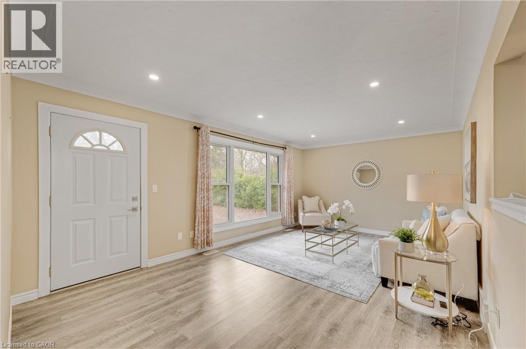 4 LYNDHURST Avenue, Simcoe, Ontario, N3Y4J9 — Photo 2