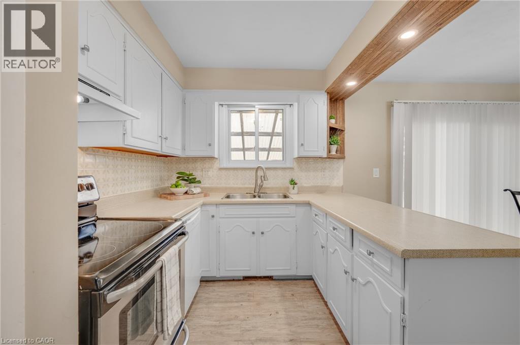 4 LYNDHURST Avenue, Simcoe, Ontario, N3Y4J9 — Photo 6