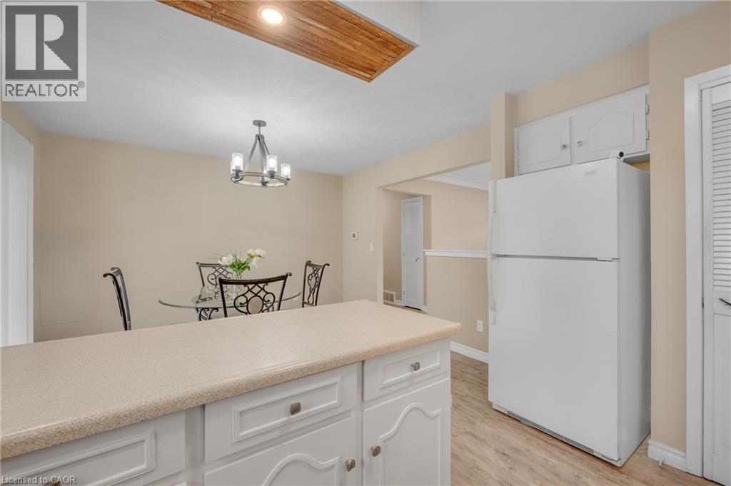 4 LYNDHURST Avenue, Simcoe, Ontario, N3Y4J9 — Photo 7