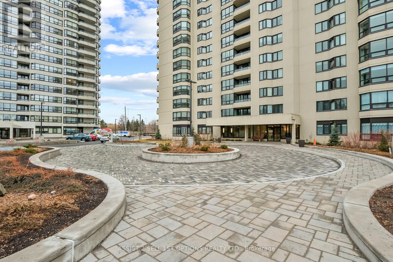 807 - 1500 RIVERSIDE DRIVE, Ottawa, Ontario, K1G4J4 — Photo 2