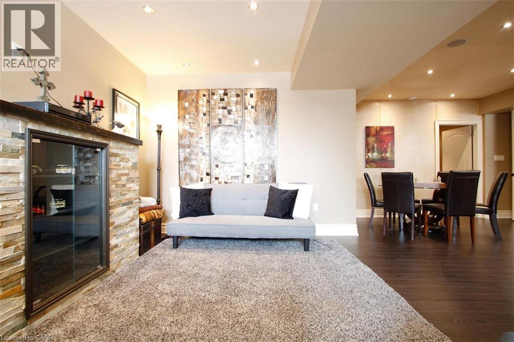 205 PAIGE Place, Kitchener, Ontario — Photo 13