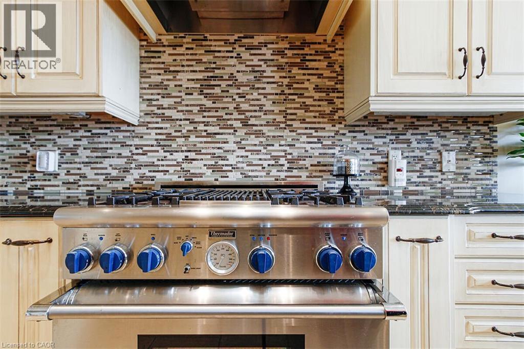 205 PAIGE Place, Kitchener, Ontario — Photo 25