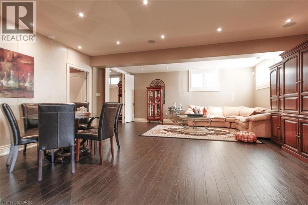 205 PAIGE Place, Kitchener, Ontario — Photo 32