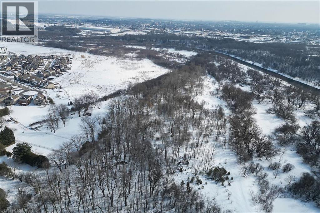 205 PAIGE Place, Kitchener, Ontario — Photo 40