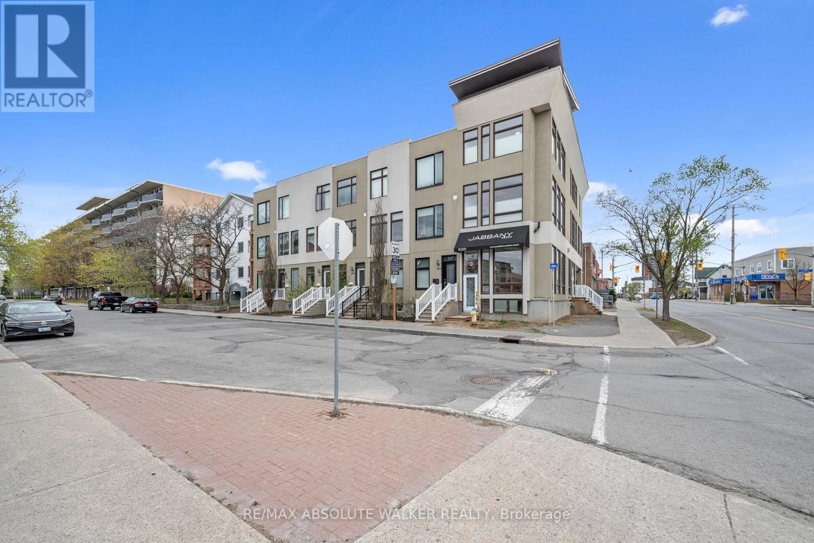 286 CAMBRIDGE STREET AVENUE N, Ottawa, Ontario, K1R6X5 — Photo 7