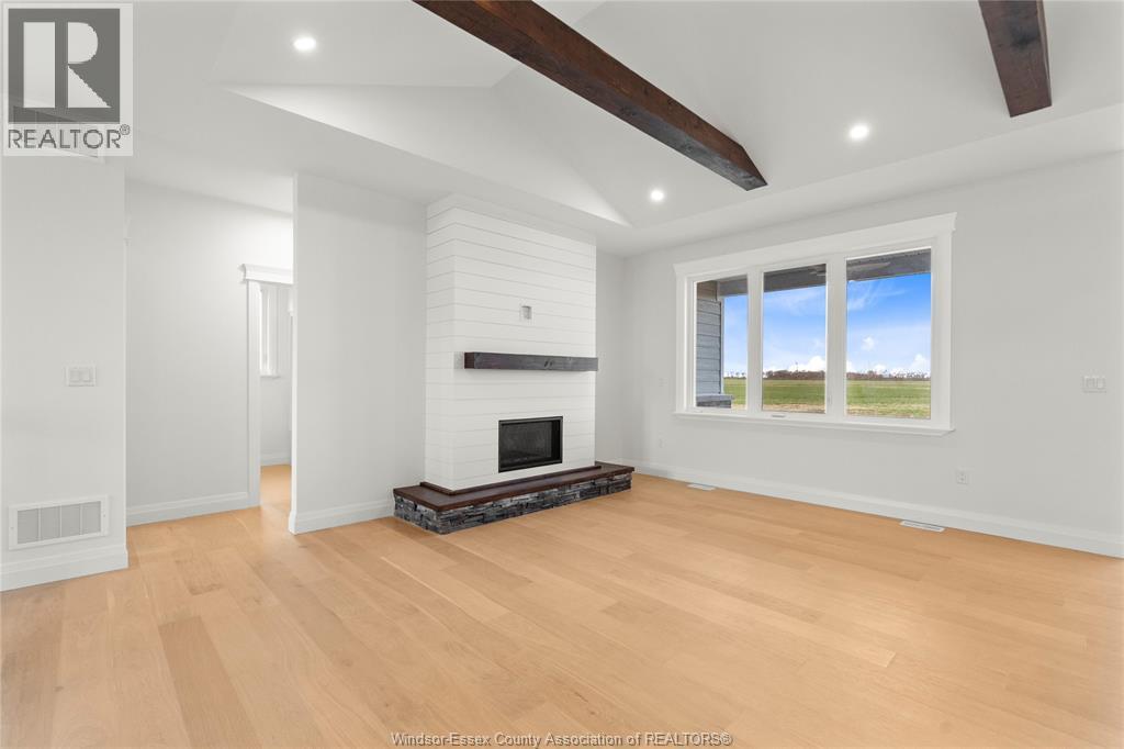 4438 BELMONT, Comber, Ontario, N0R1A0 — Photo 6