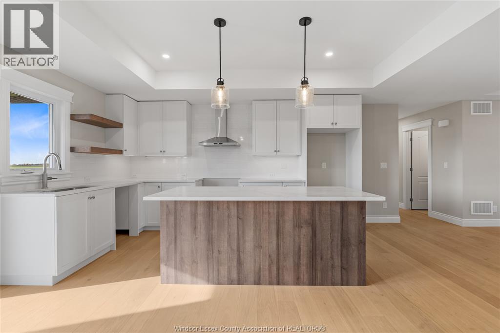 4418 BELMONT, Comber, Ontario, N0R1A0 — Photo 11