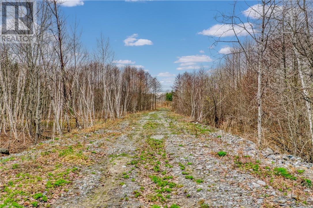 2065 Salo Road, Sudbury, Ontario, P3E4M9 — Photo 11