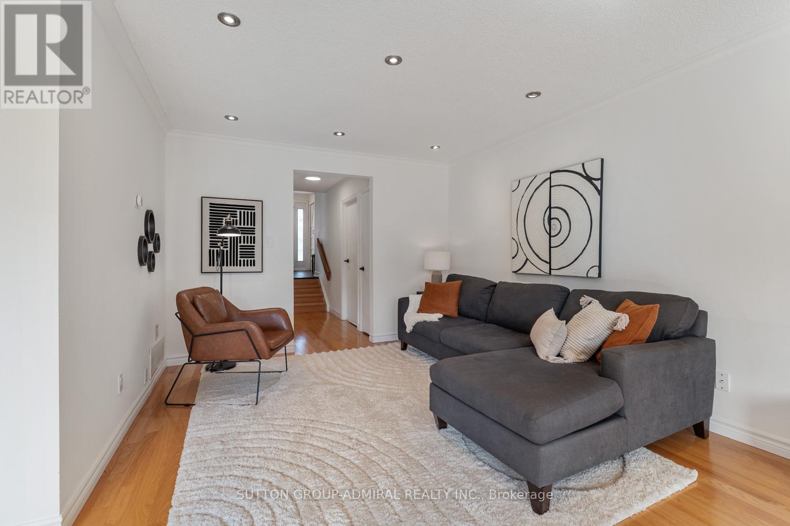 19 MENTOR BOULEVARD, Toronto (Hillcrest Village), Ontario, M2H2M9 — Photo 3