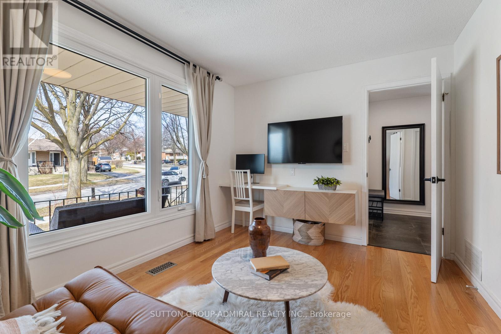 19 MENTOR BOULEVARD, Toronto (Hillcrest Village), Ontario, M2H2M9 — Photo 4