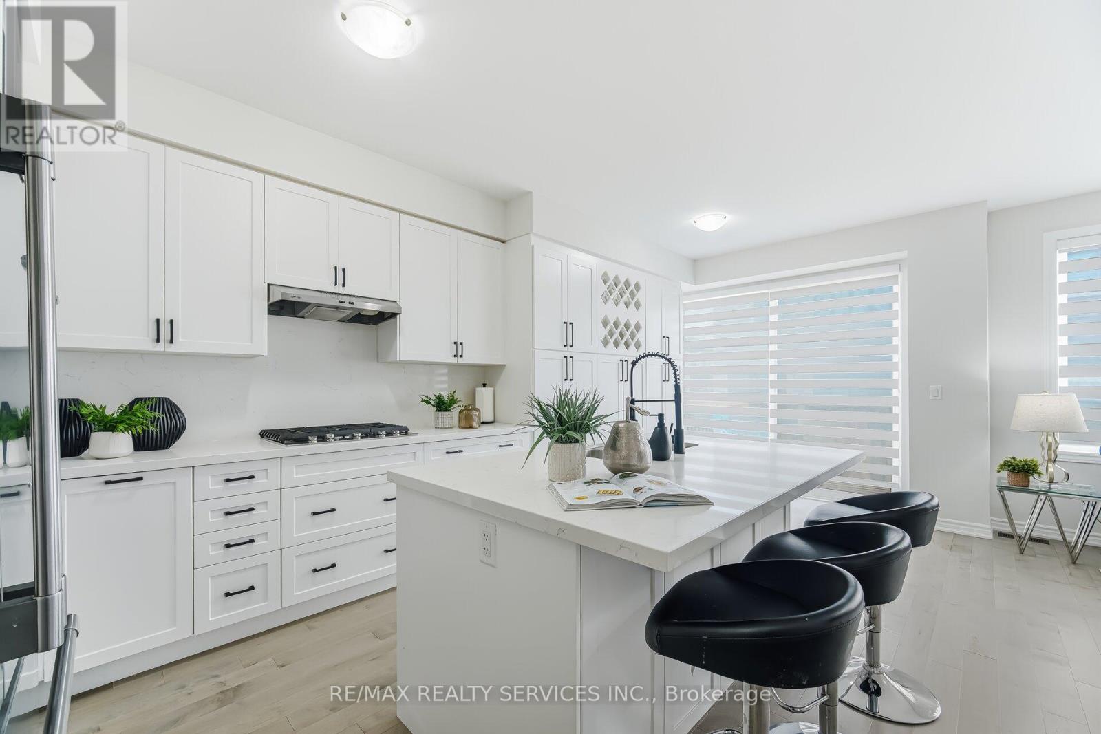 35 DEL GRAPPA STREET, Caledon, Ontario, L7C1J6 — Photo 11