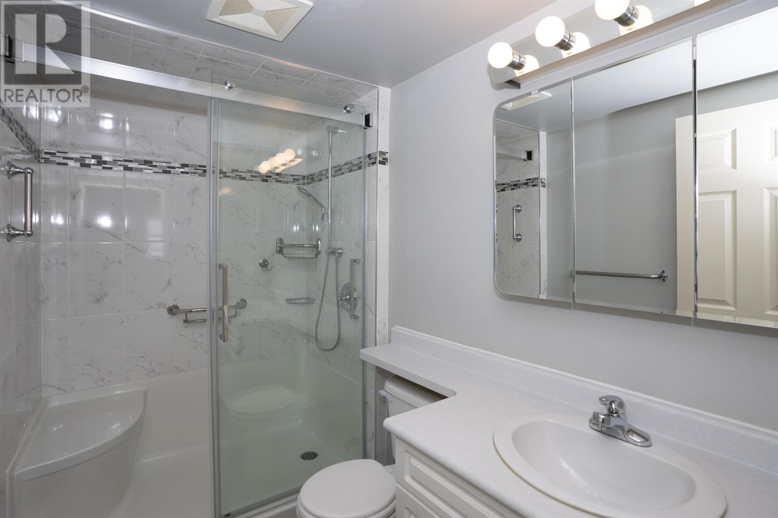 301 315 Hilldale RD, Thunder Bay, Ontario, P7G1J7 — Photo 35