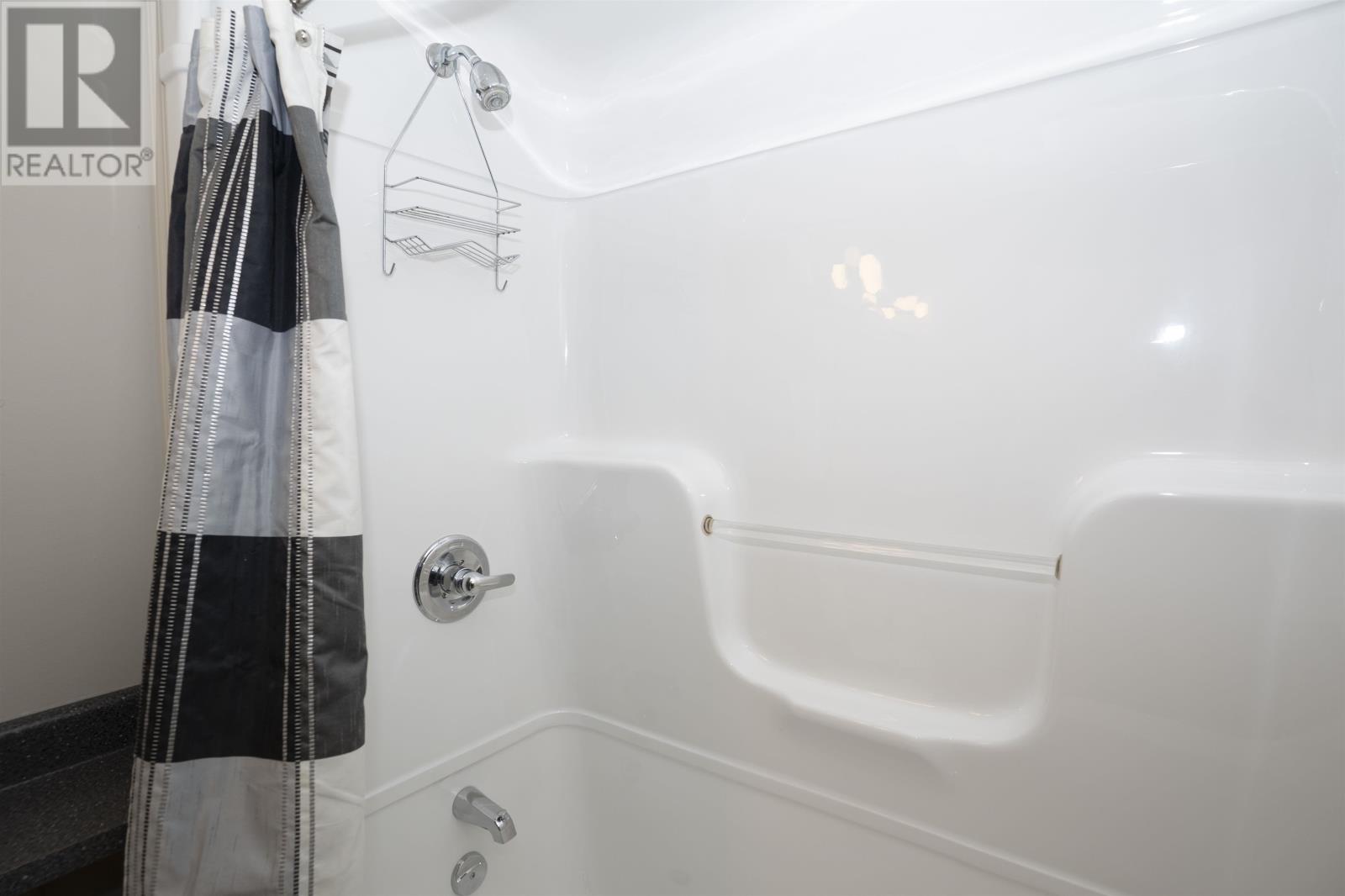 301 315 Hilldale RD, Thunder Bay, Ontario, P7G1J7 — Photo 38