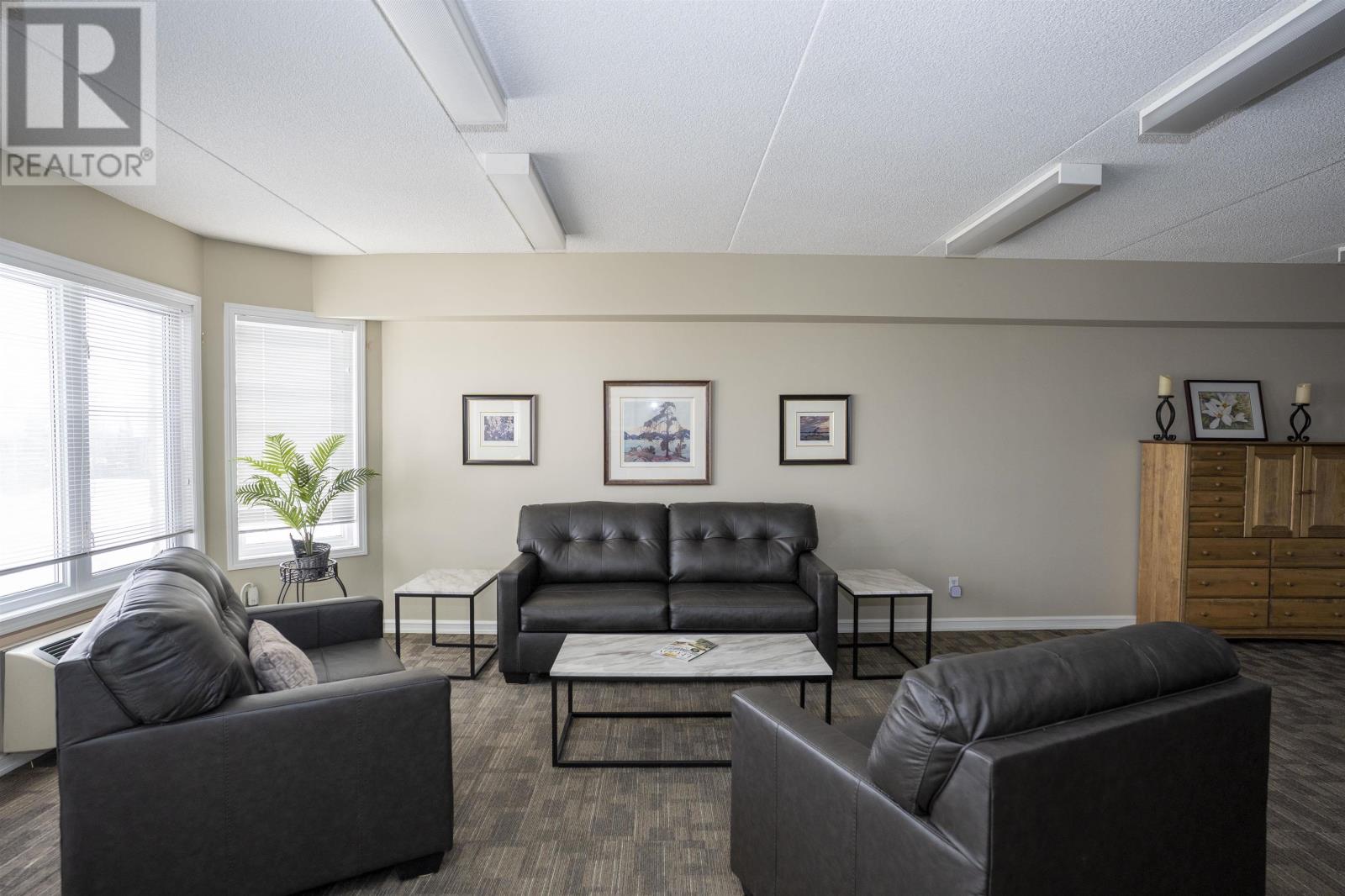 301 315 Hilldale RD, Thunder Bay, Ontario, P7G1J7 — Photo 5