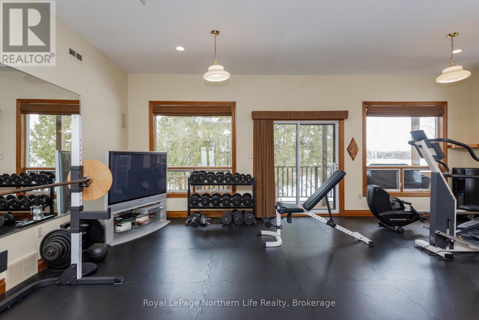 350 ROSS DRIVE, North Bay (Birchaven), Ontario, P1B8G4 — Photo 3