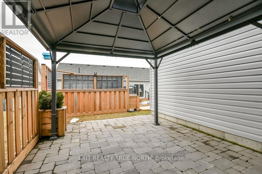 8 SINCLAIR CRESCENT, Ramara (Atherley), Ontario, L3V8J9 — Photo 13