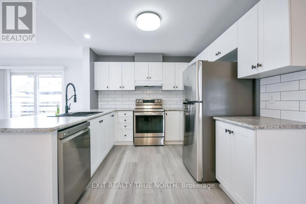 8 SINCLAIR CRESCENT, Ramara (Atherley), Ontario, L3V8J9 — Photo 15