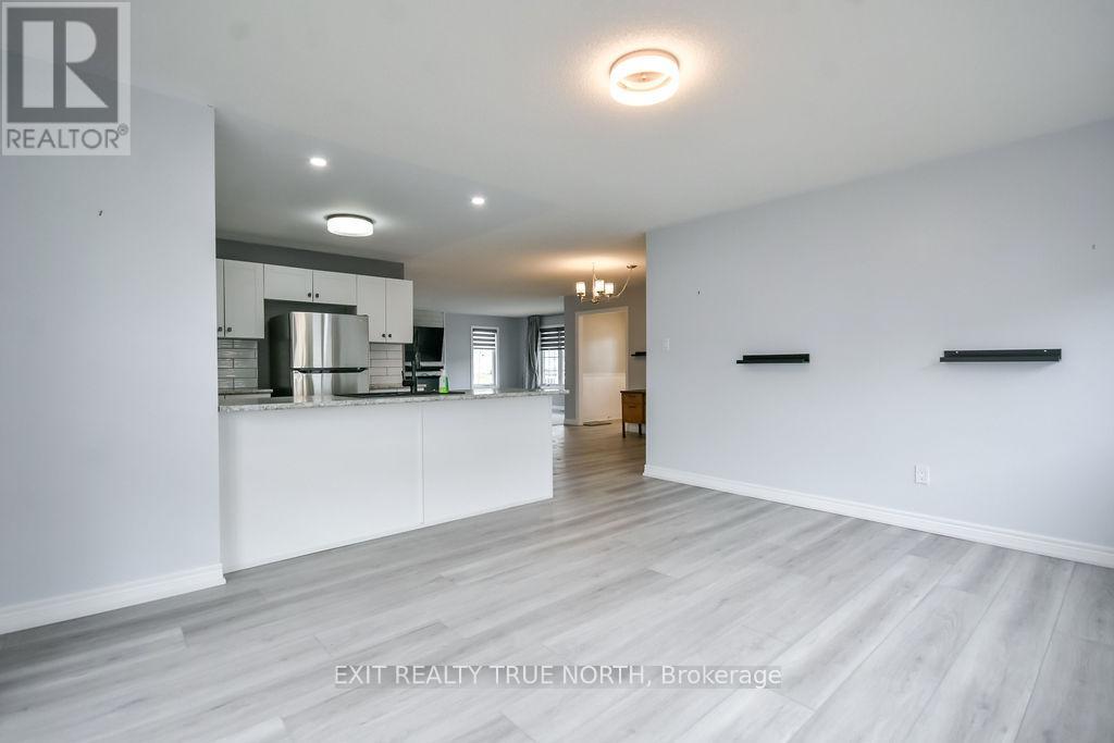 8 SINCLAIR CRESCENT, Ramara (Atherley), Ontario, L3V8J9 — Photo 32