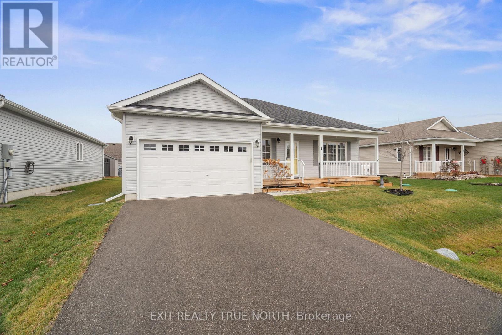 8 SINCLAIR CRESCENT, Ramara (Atherley), Ontario, L3V8J9 — Photo 5