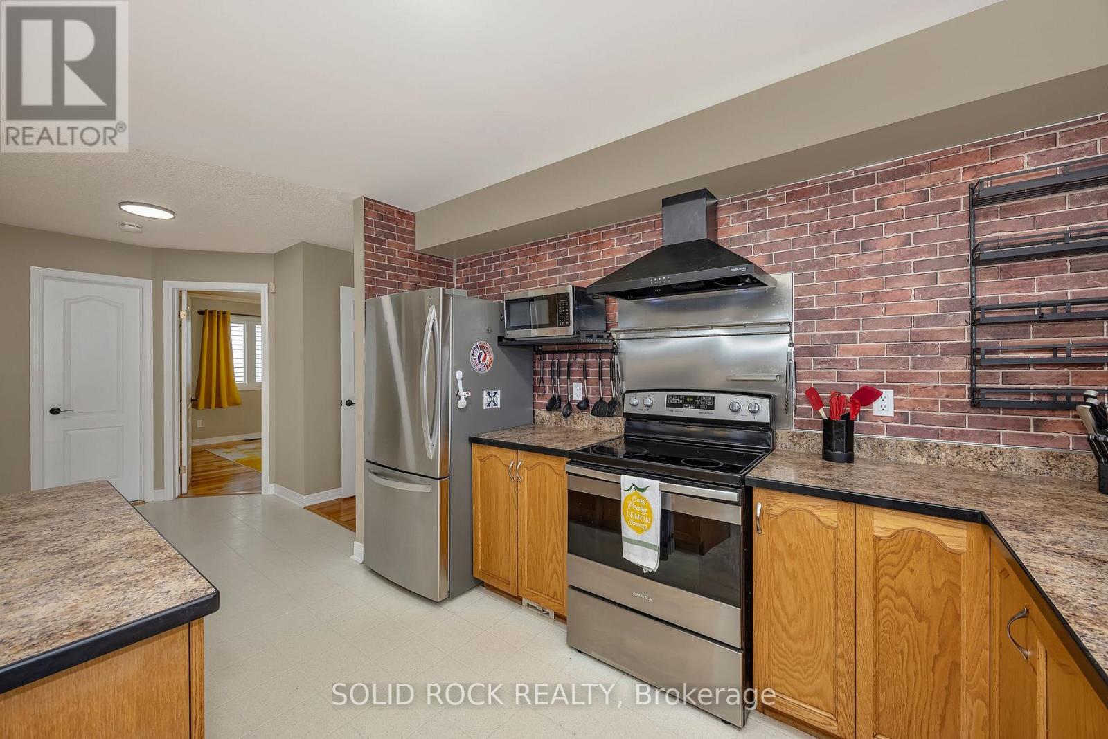 2 NEWBOROUGH CRESCENT, Ottawa, Ontario, K2G6A2 — Photo 10