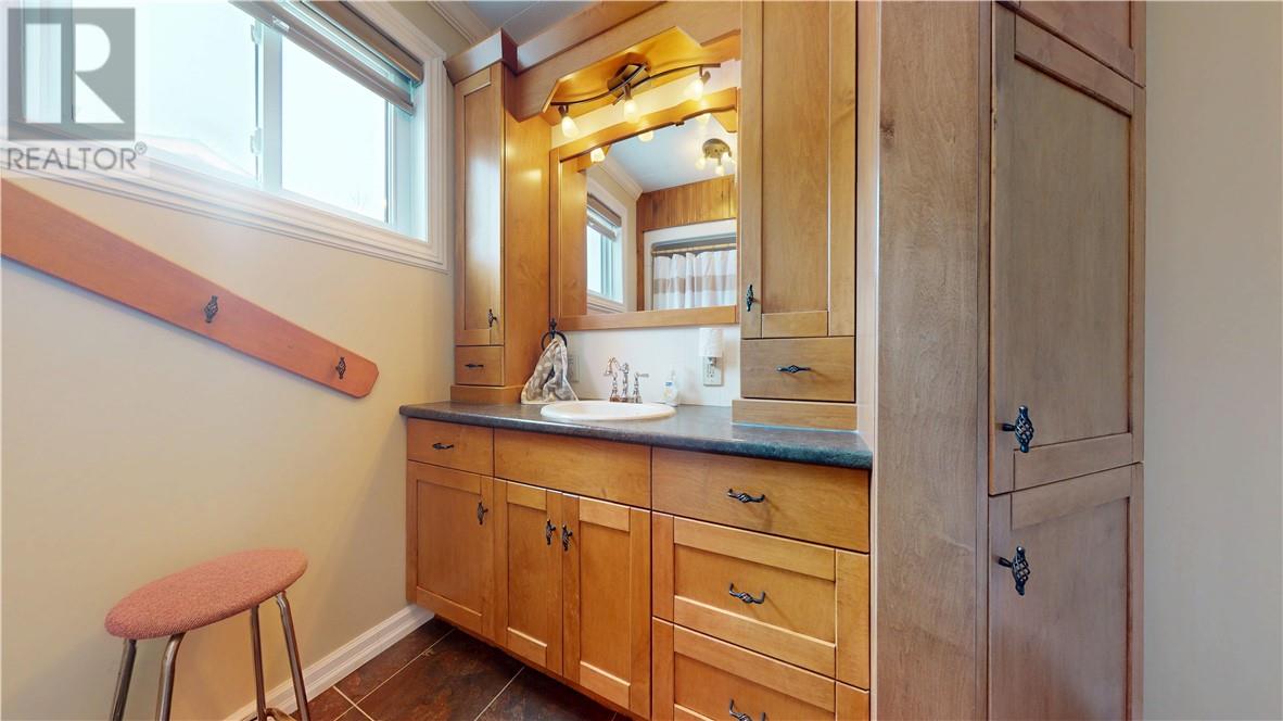 19 Park Street, Gore Bay, Ontario, P0P1H0 — Photo 17