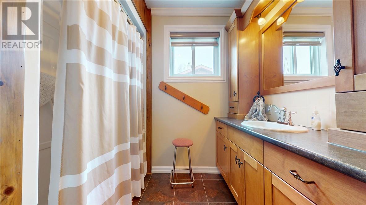 19 Park Street, Gore Bay, Ontario, P0P1H0 — Photo 25
