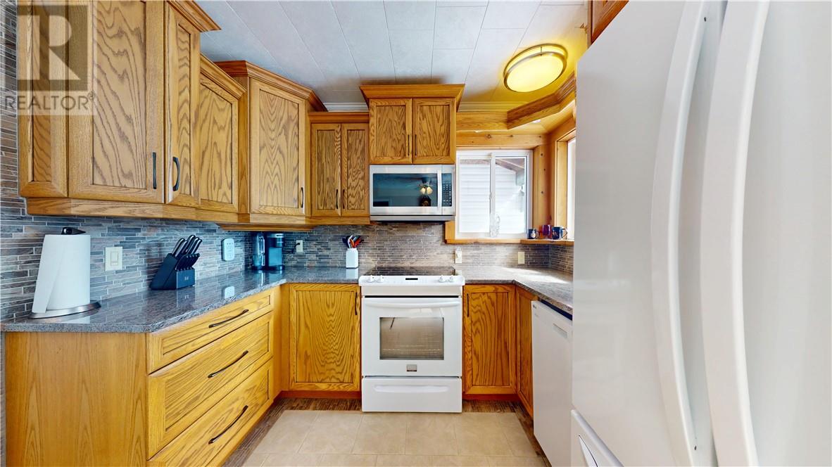19 Park Street, Gore Bay, Ontario, P0P1H0 — Photo 68