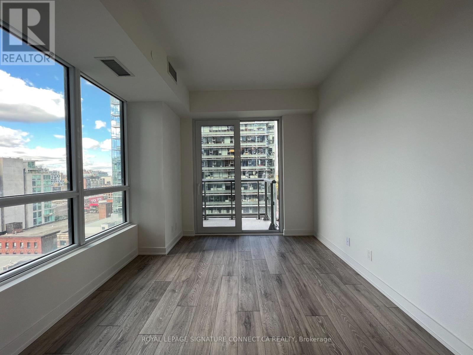 1202 - 108 PETER STREET, Toronto (Waterfront Communities), Ontario, M5V2G7 — Photo 11