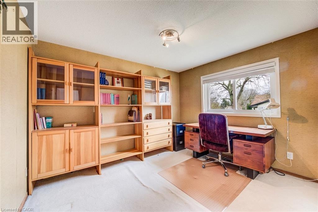 2 BLUE SPRUCE Court, Kitchener, Ontario, N2N1L1 — Photo 11