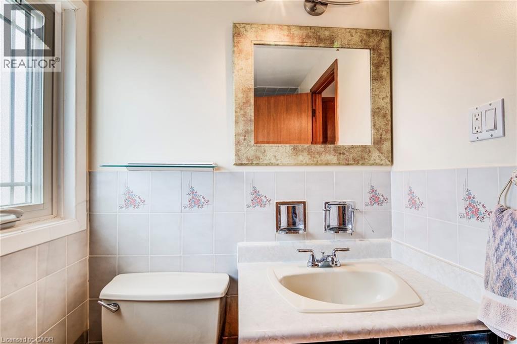 2 BLUE SPRUCE Court, Kitchener, Ontario, N2N1L1 — Photo 27