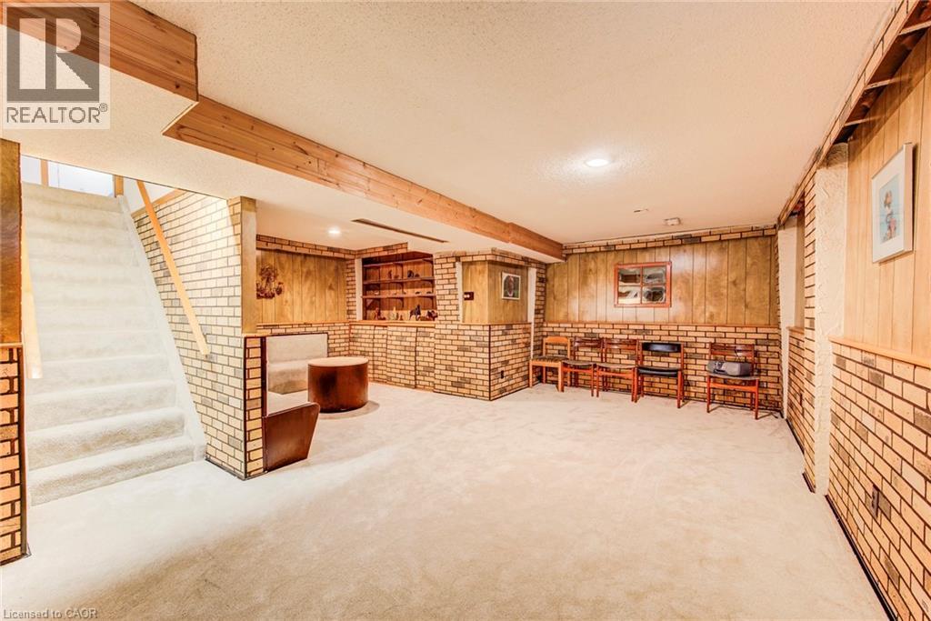 2 BLUE SPRUCE Court, Kitchener, Ontario, N2N1L1 — Photo 5