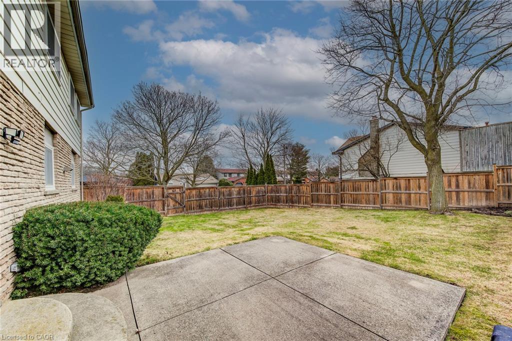 2 BLUE SPRUCE Court, Kitchener, Ontario, N2N1L1 — Photo 50