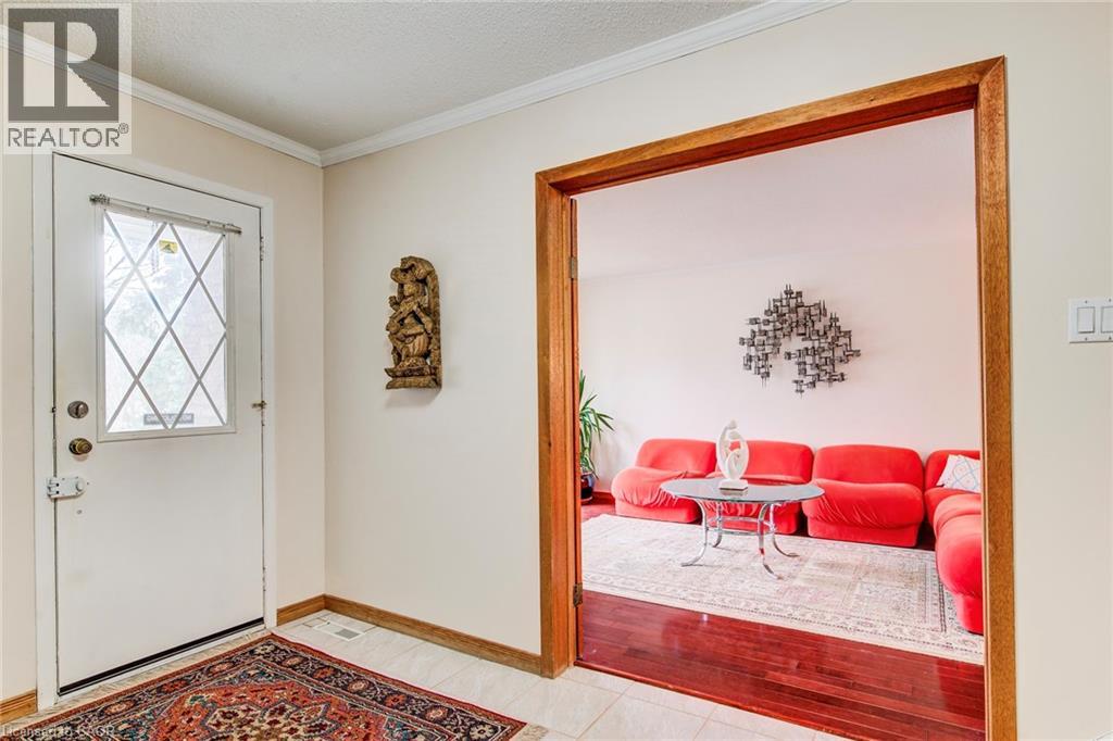 2 BLUE SPRUCE Court, Kitchener, Ontario, N2N1L1 — Photo 7