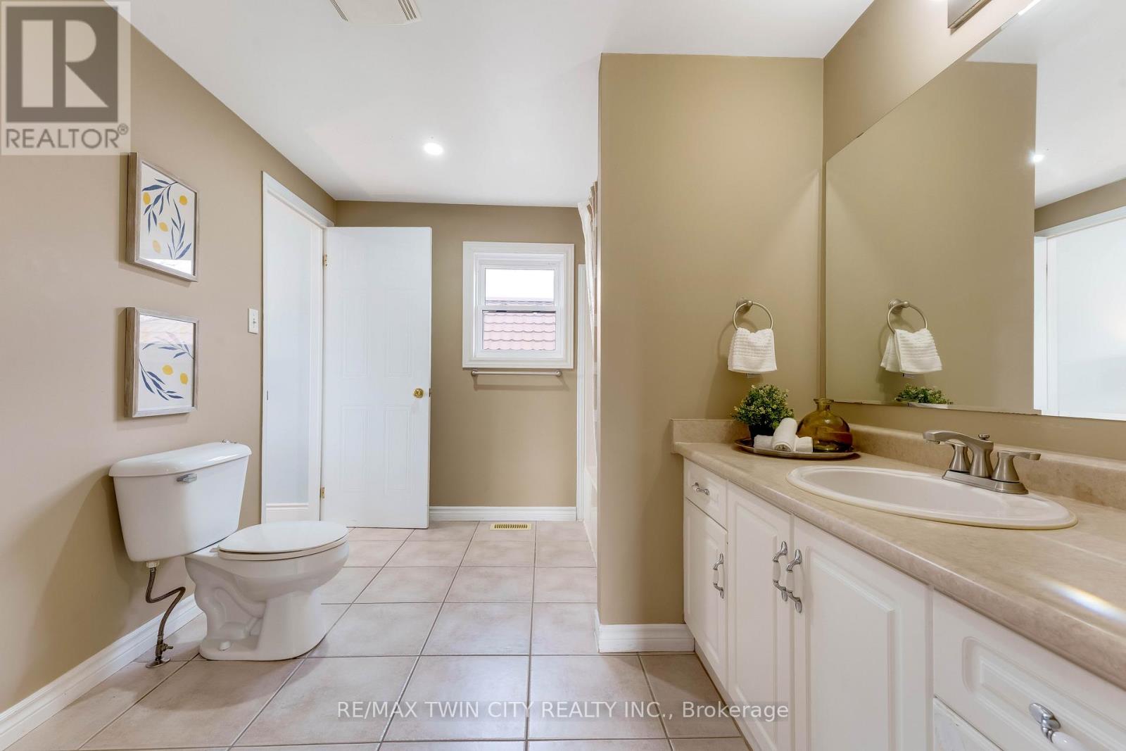 135 VERONICA DRIVE, Kitchener, Ontario, N2A4E6 — Photo 20