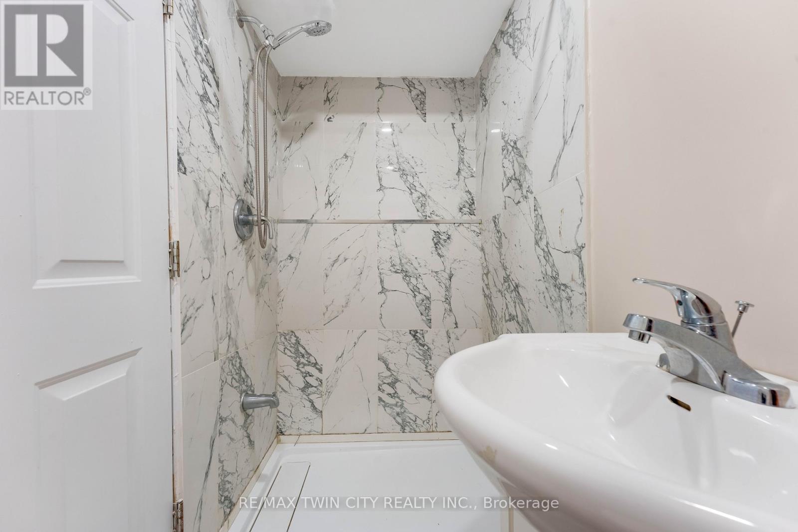 135 VERONICA DRIVE, Kitchener, Ontario, N2A4E6 — Photo 35