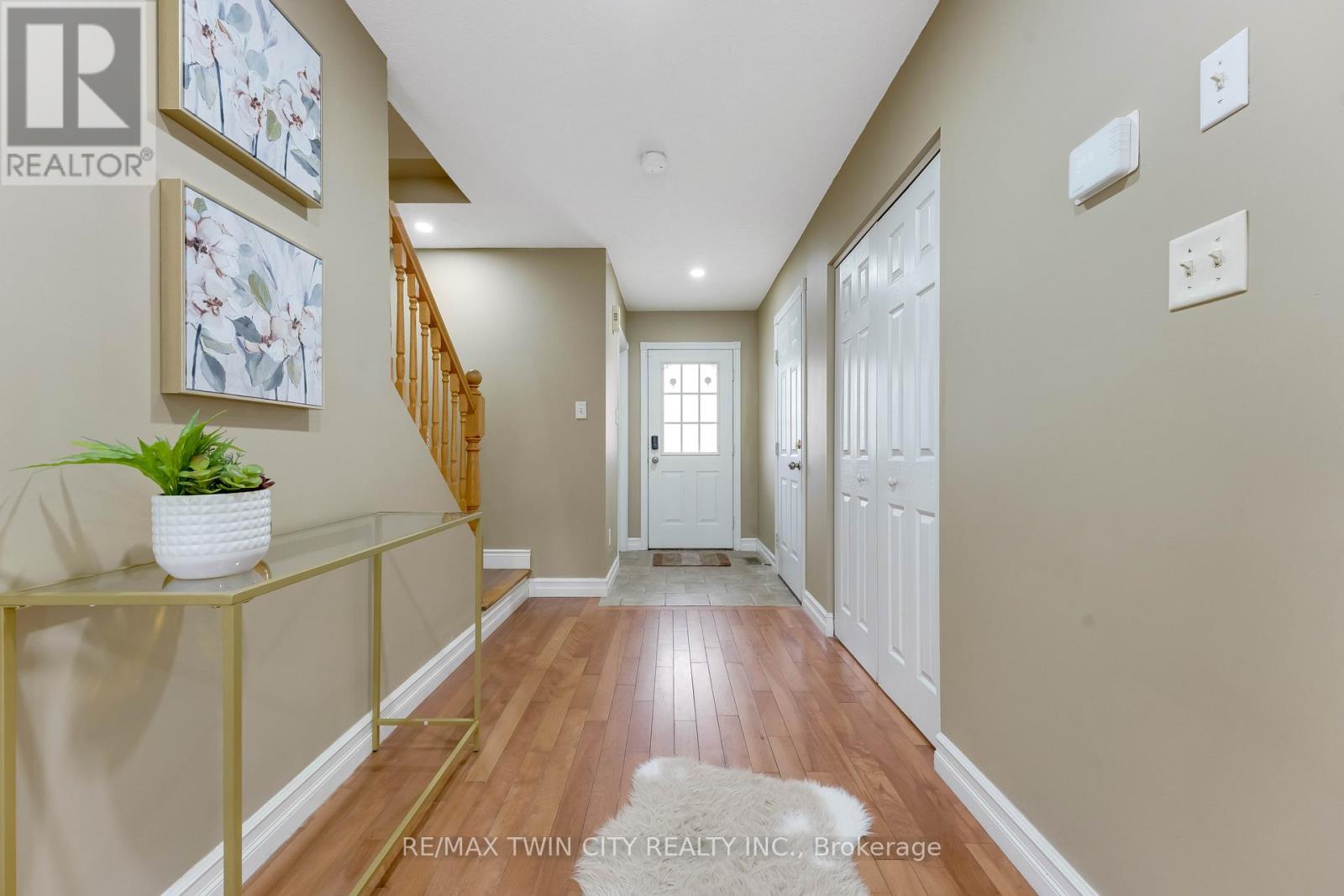 135 VERONICA DRIVE, Kitchener, Ontario, N2A4E6 — Photo 4