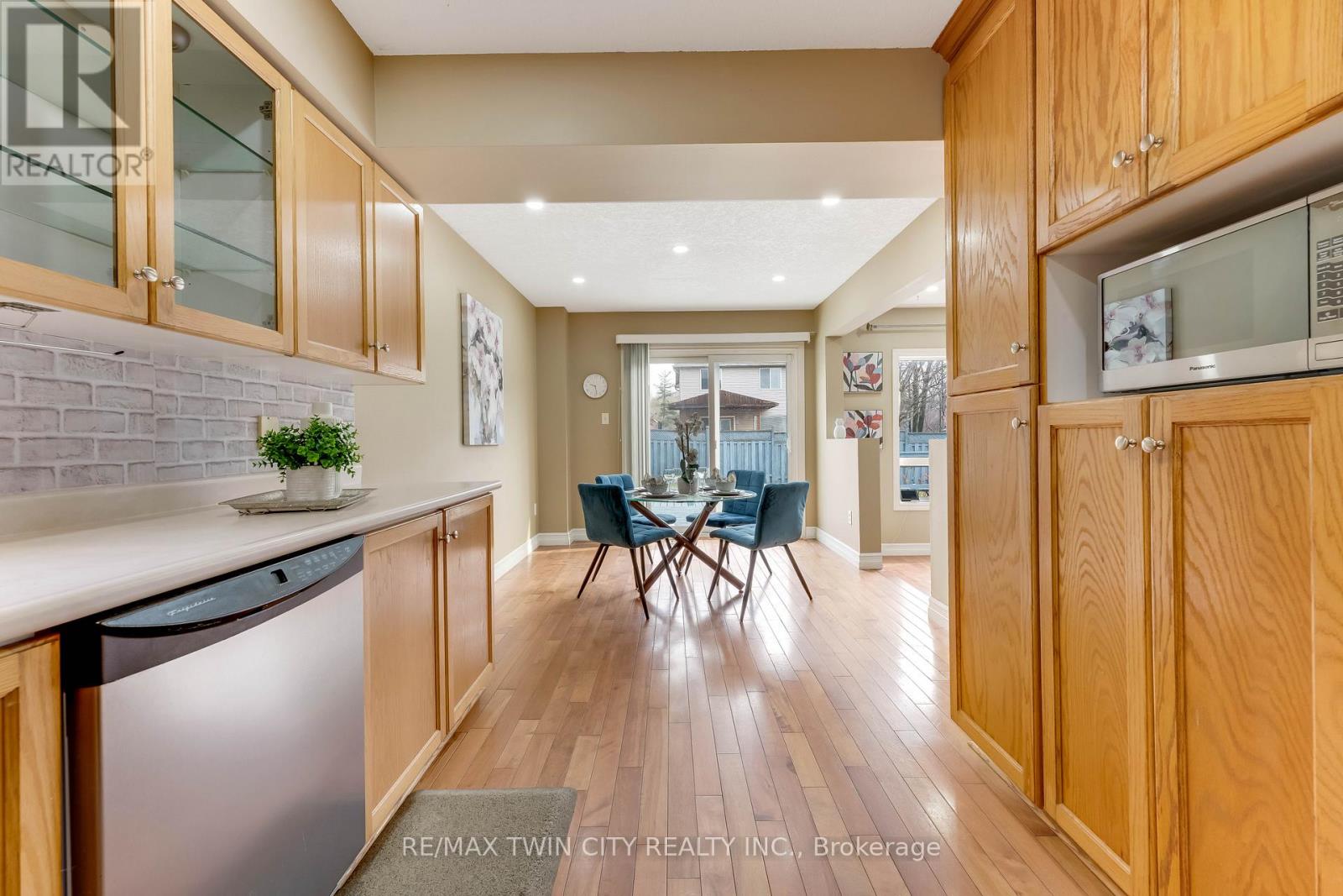 135 VERONICA DRIVE, Kitchener, Ontario, N2A4E6 — Photo 7