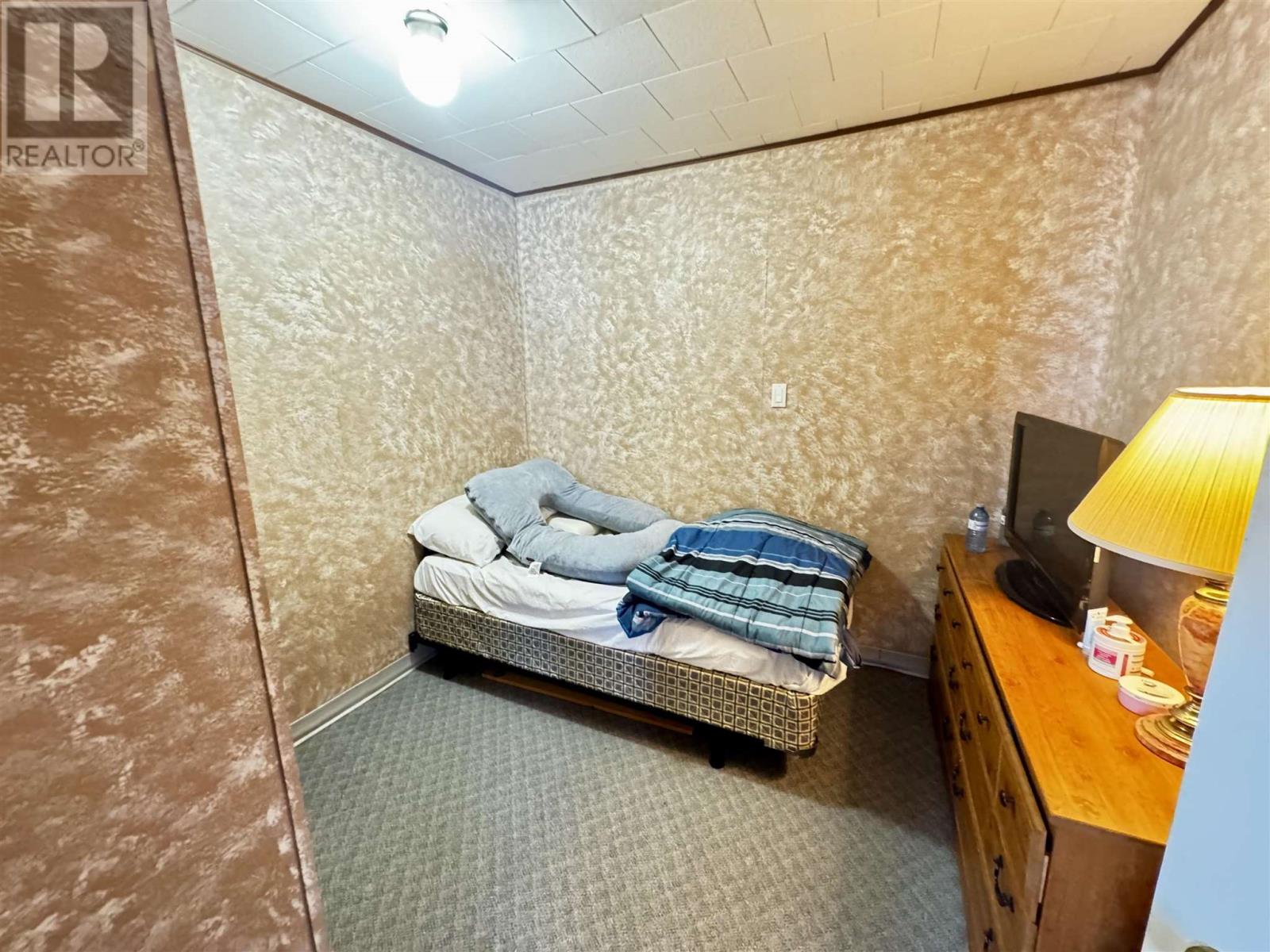 31 - 33 Broadway AVE, Wawa, Ontario, P0S1K0 — Photo 12