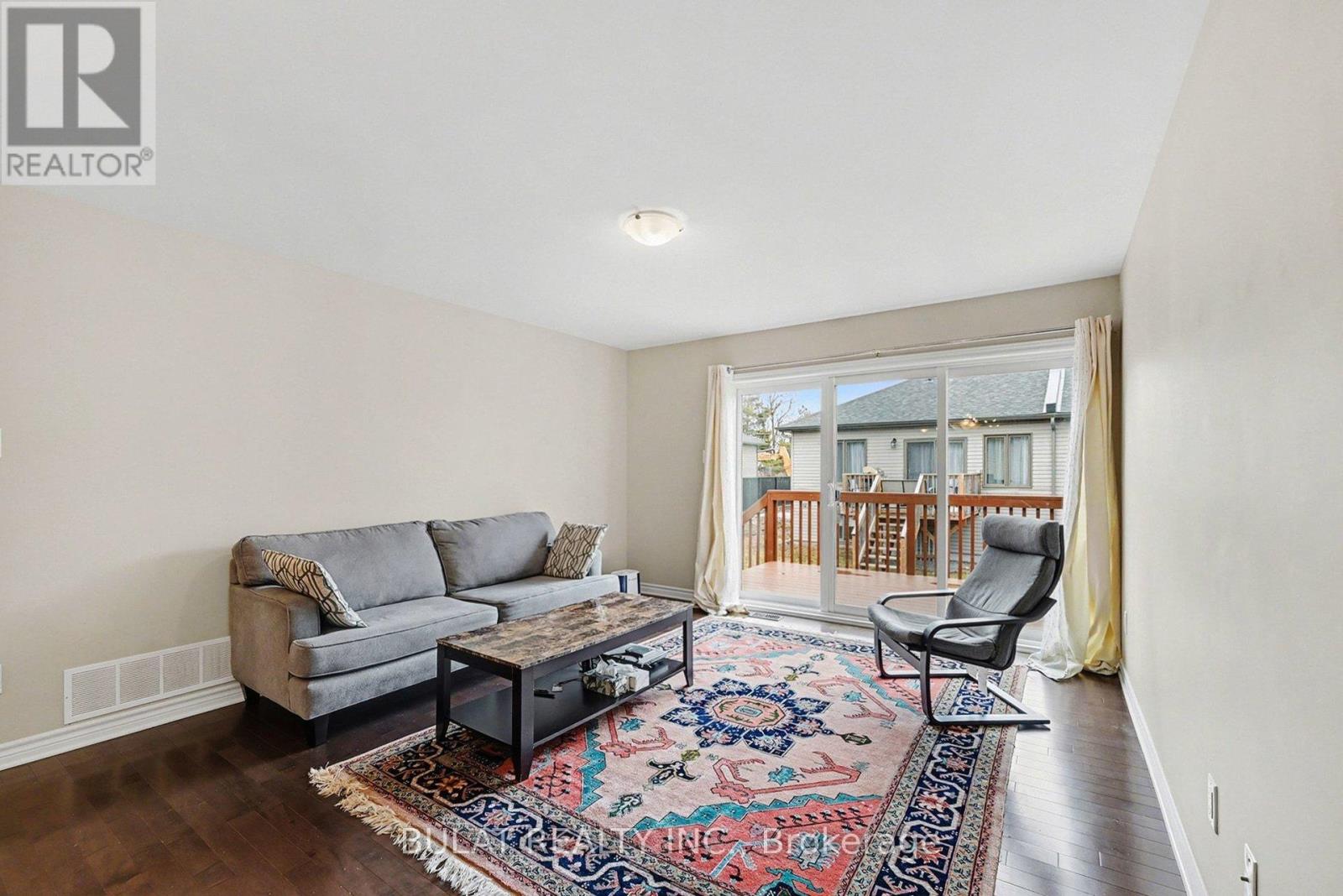 376 SOLSTICE CRESCENT, Russell, Ontario, K0A1W1 — Photo 4