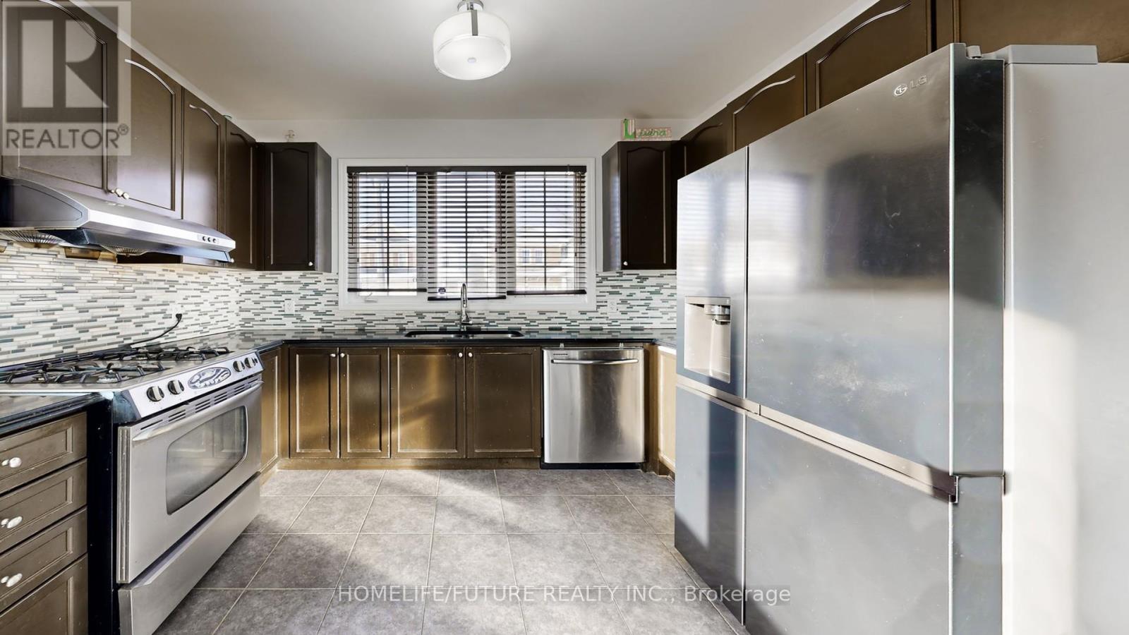 , Ontario — Photo 13