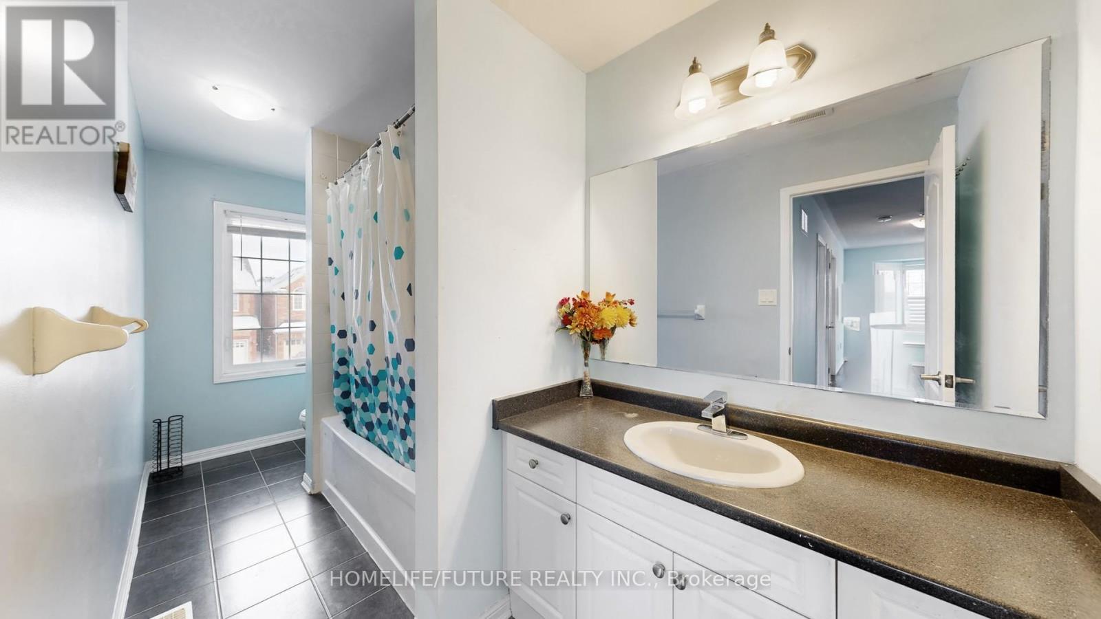 , Ontario — Photo 35