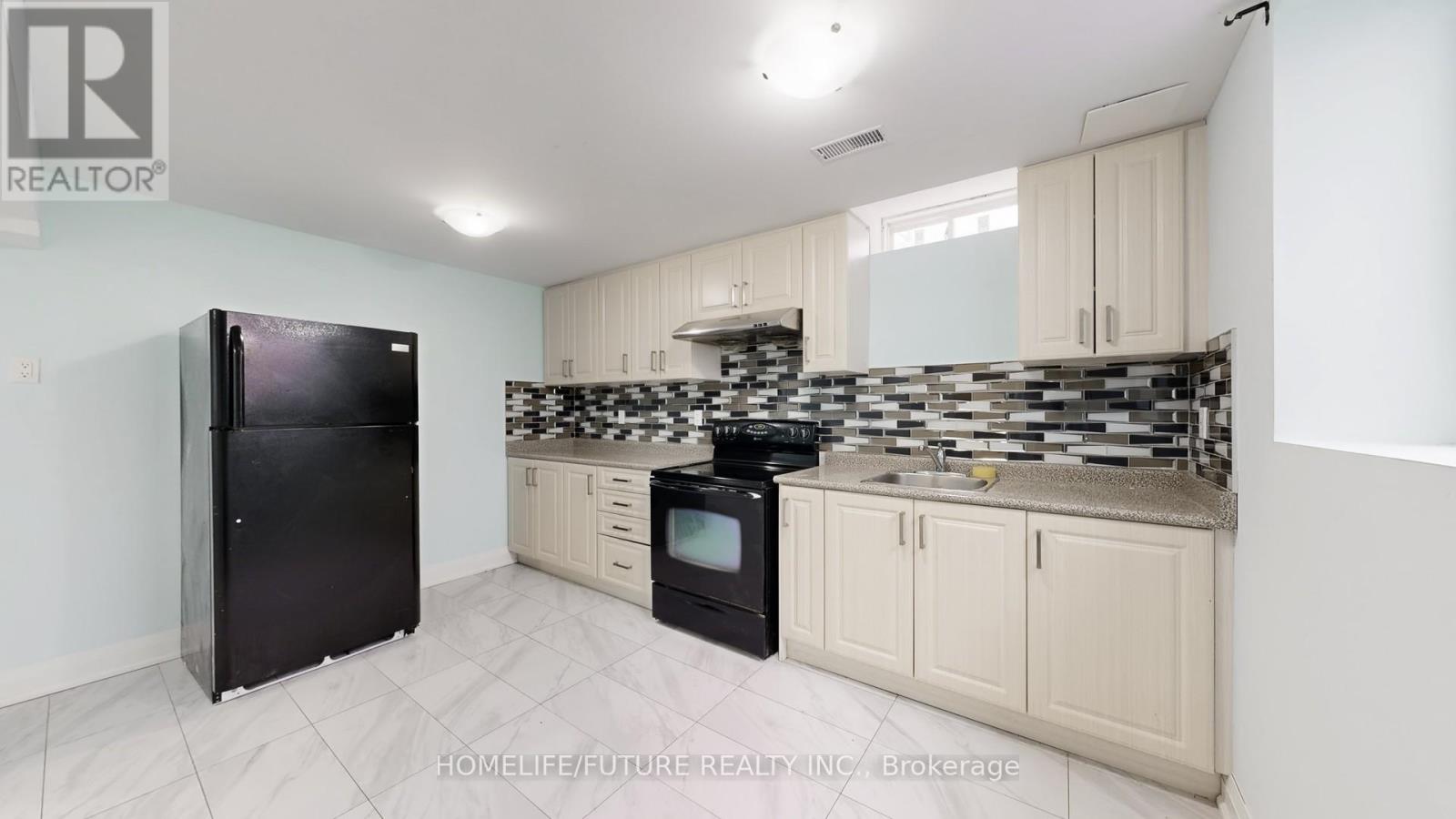 , Ontario — Photo 41