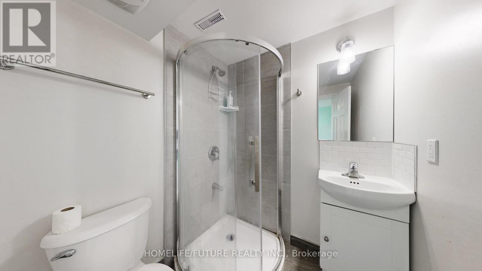 , Ontario — Photo 45