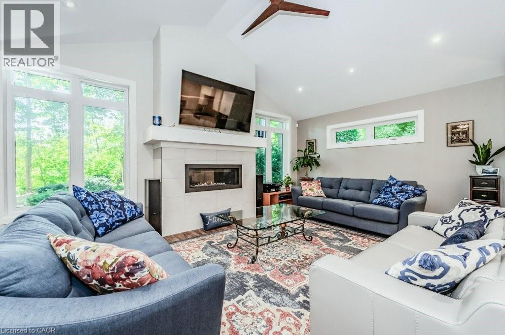 219 CORRIE Crescent, Waterloo, Ontario, N2L5W3 — Photo 10